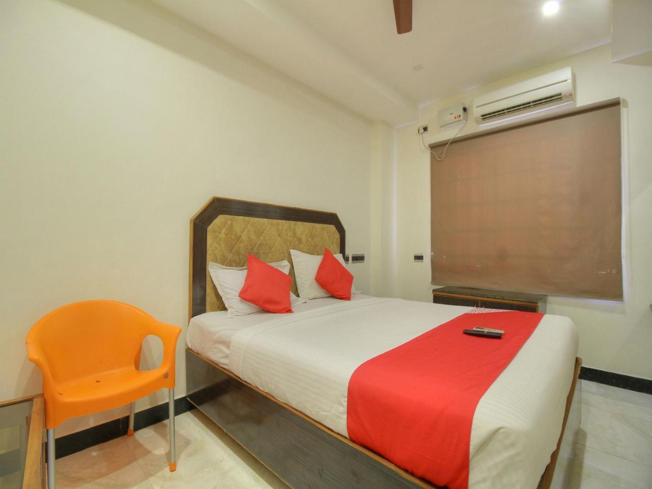 Oyo 15948 Hotel Srees Tiruchirappalli Exterior foto